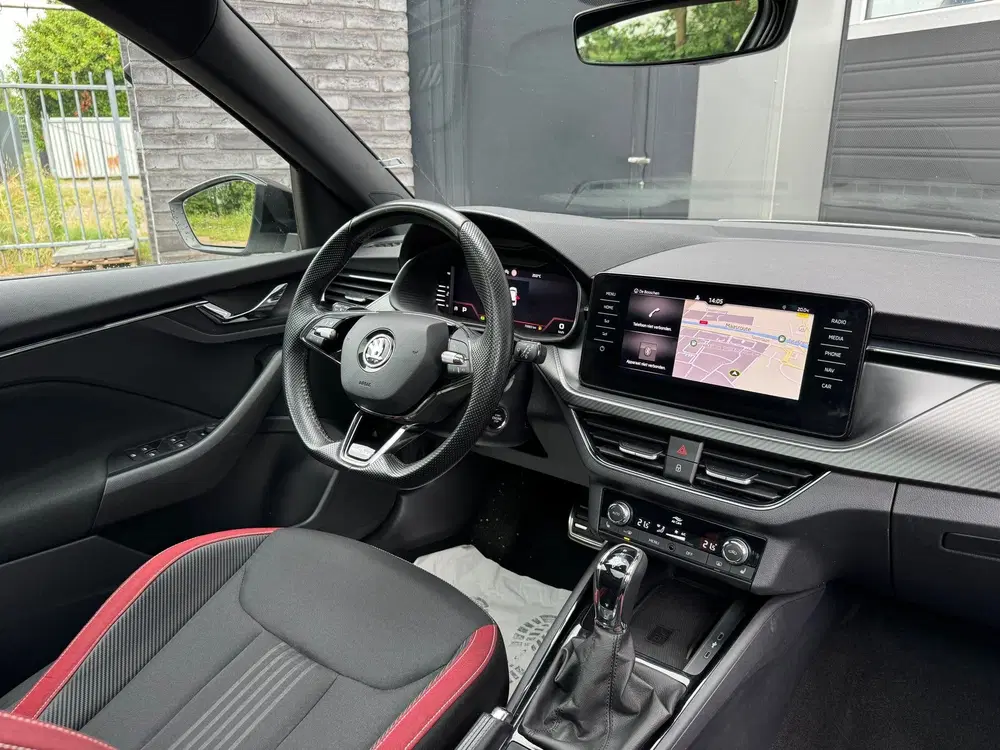 Skoda Kamiq 1.5 TSI ACT Monte Carlo Xenon uit 2024, foto 9