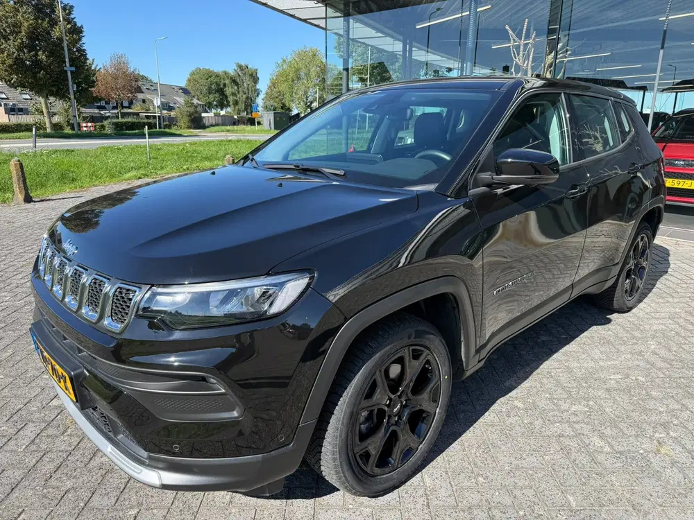 Jeep Compass 1.5T e-Hybrid S uit 2024