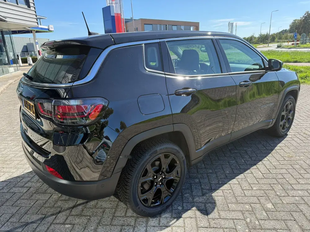 Jeep Compass 1.5T e-Hybrid S uit 2024, foto 3