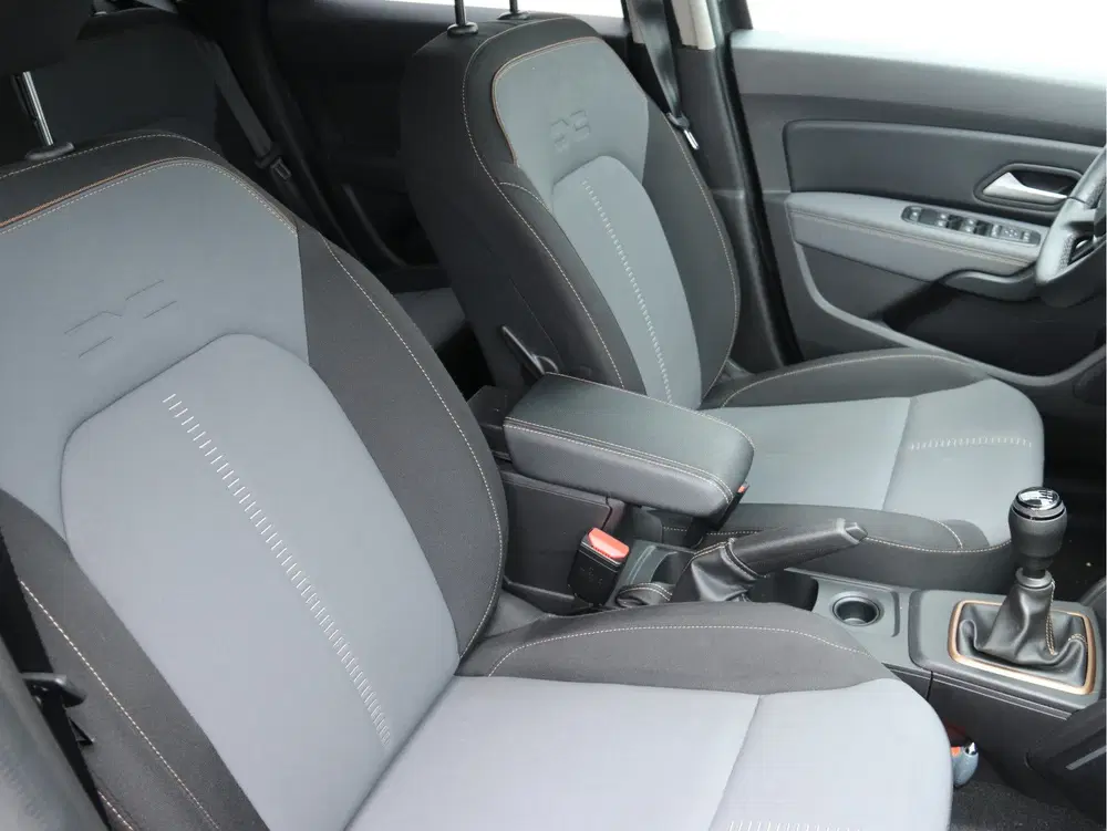 Dacia Duster 1.3 TCe 130 Extreme 360 CAMERA uit 2023, foto 6