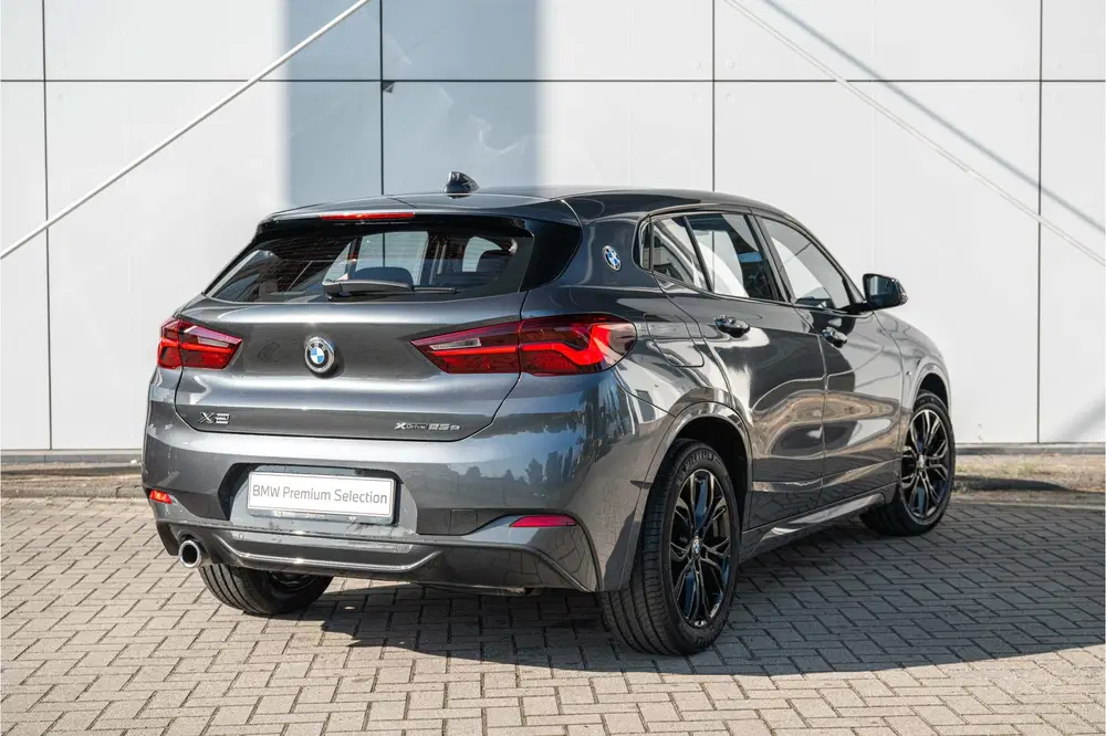 BMW X2 xDrive25e M Sport Automaat uit 2021, foto 2