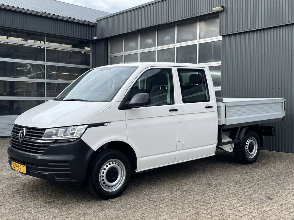 Volkswagen Transporter 2.0 TDI DC Pick-up Openlaadbak Airco uit 2021, foto 2