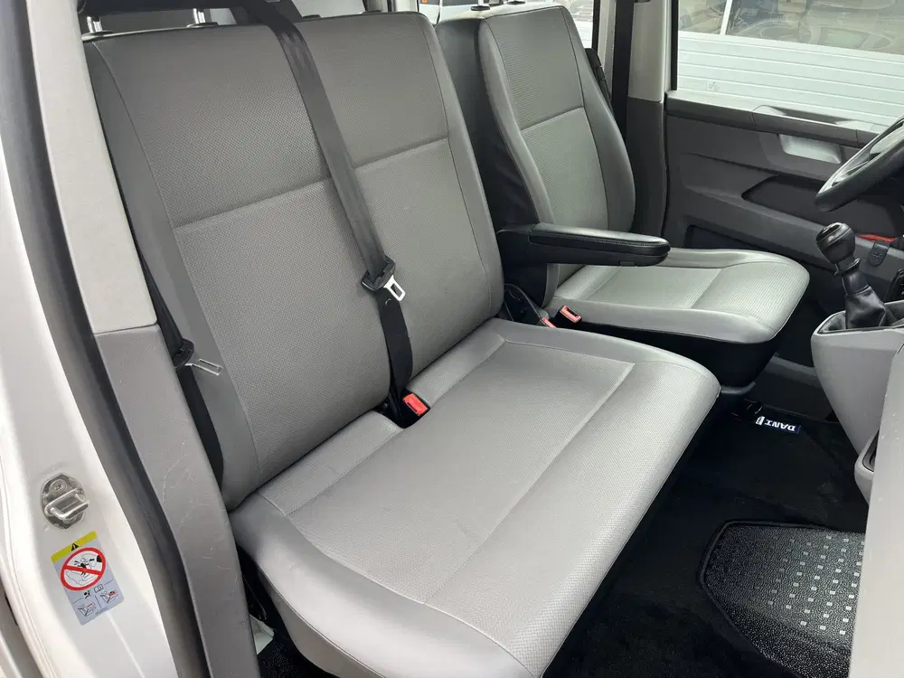 Volkswagen Transporter 2.0 TDI DC Pick-up Openlaadbak Airco uit 2021, foto 6
