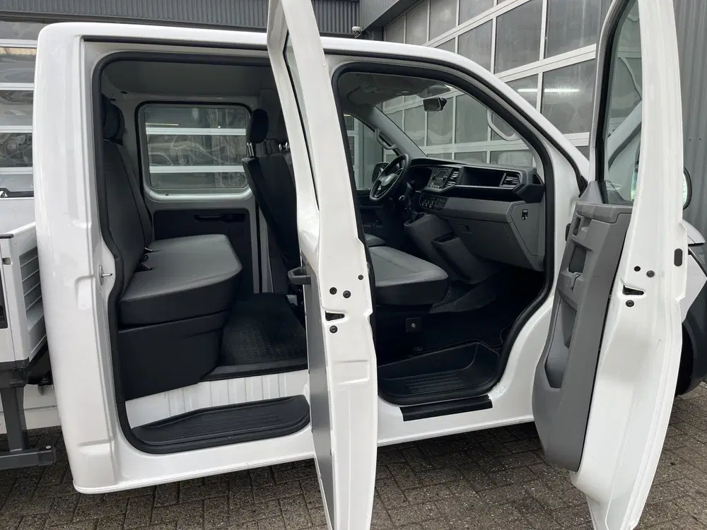 Volkswagen Transporter 2.0 TDI DC Pick-up Openlaadbak Airco uit 2021, foto 8