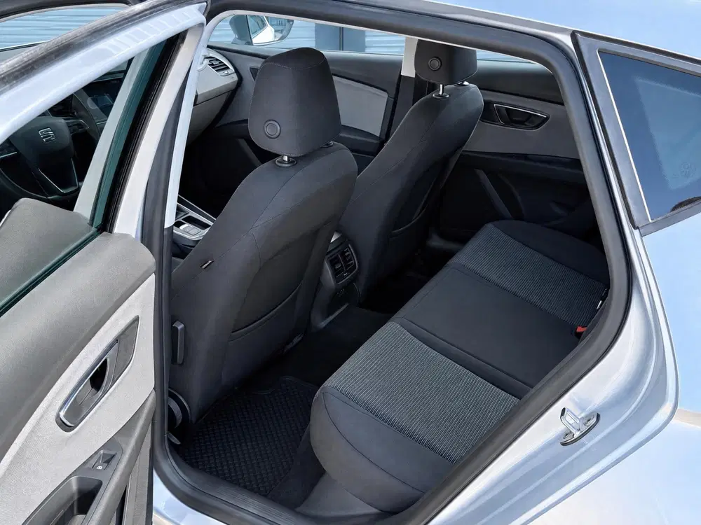 SEAT Leon 1.0 TSI Style uit 2020, foto 12