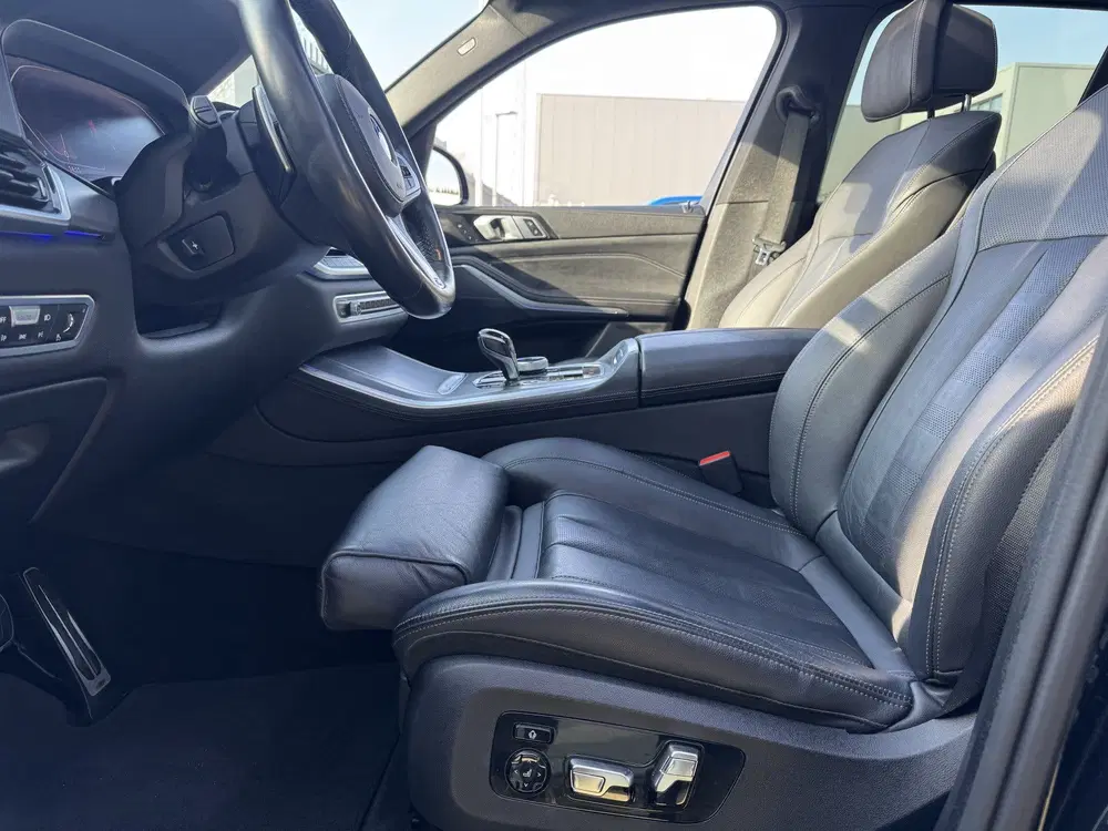 BMW X5 xDrive40i M-Sport High Executive Panoramad uit 2019, foto 12
