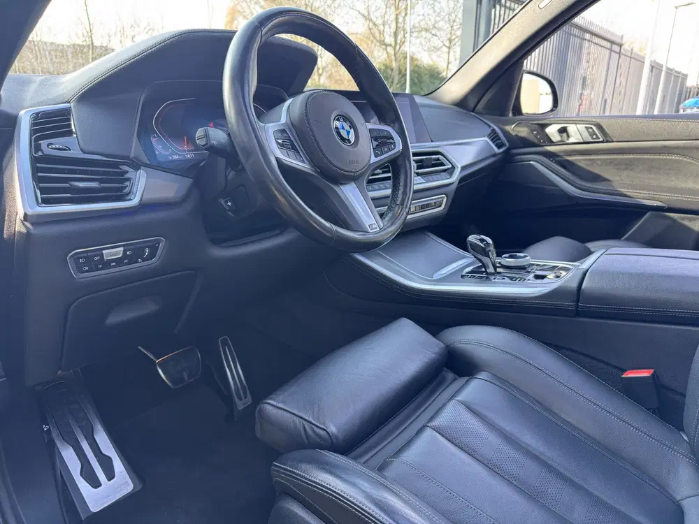 BMW X5 xDrive40i M-Sport High Executive Panoramad uit 2019, foto 13