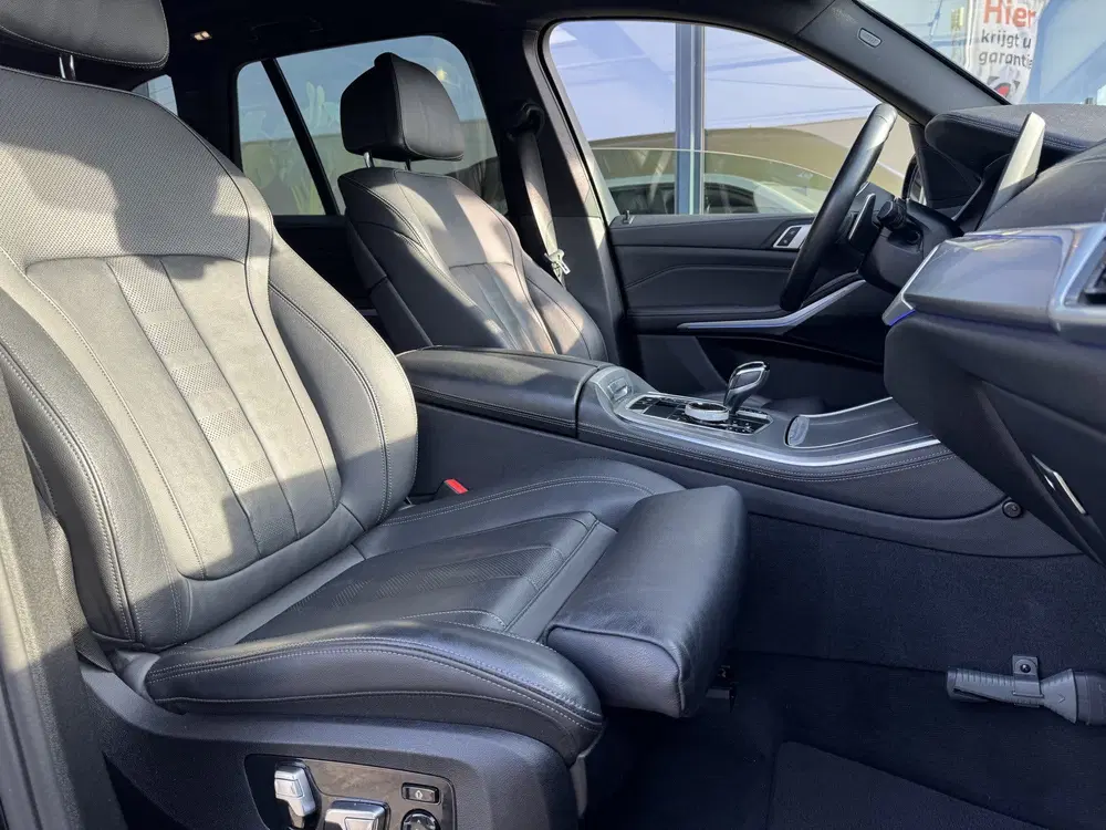 BMW X5 xDrive40i M-Sport High Executive Panoramad uit 2019, foto 14