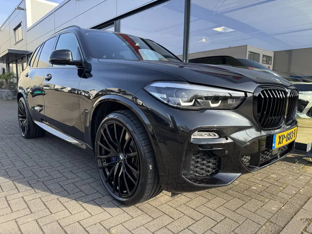 BMW X5 xDrive40i M-Sport High Executive Panoramad uit 2019, foto 2