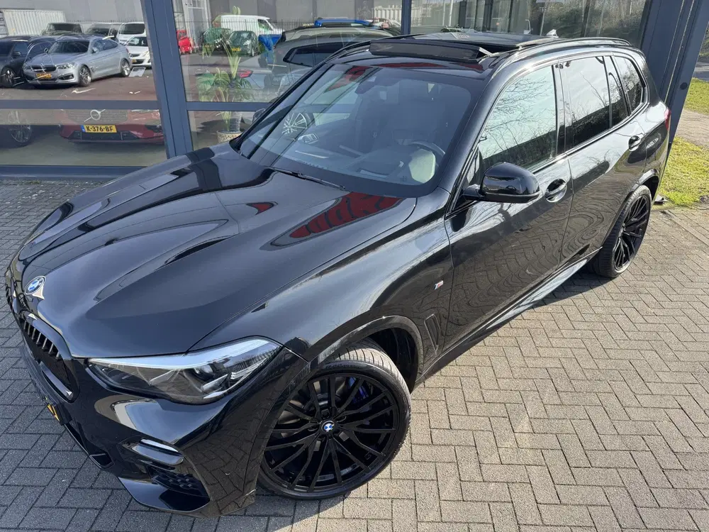 BMW X5 xDrive40i M-Sport High Executive Panoramad uit 2019, foto 7