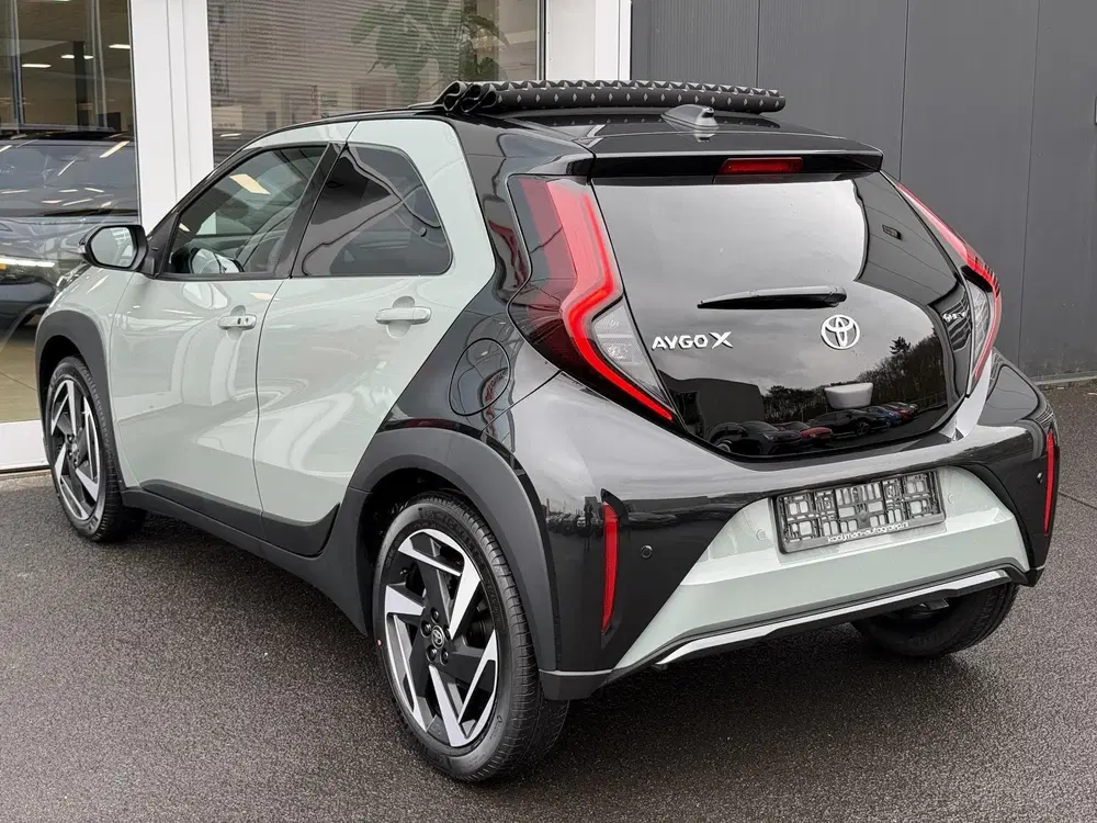 Toyota Aygo X Hybrid 115 envy uit 2026, foto 6