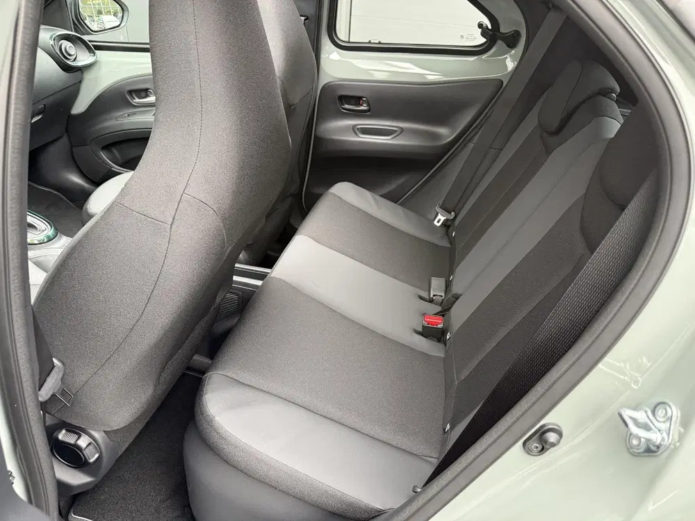 Toyota Aygo X Hybrid 115 envy uit 2026, foto 8