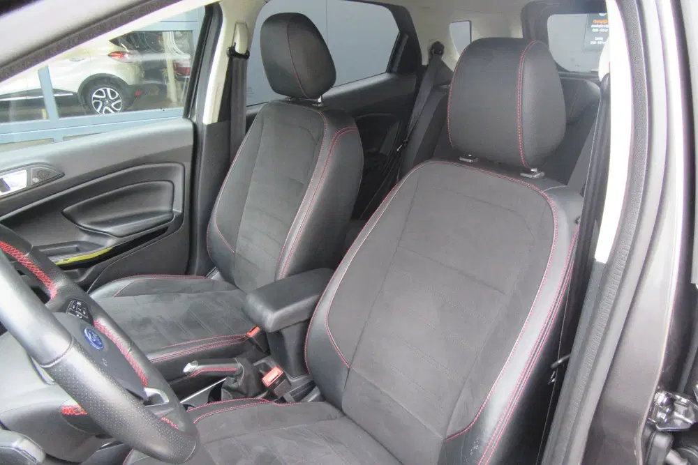 Ford EcoSport 1.0 EcoBoost ST-Line Black uit 2020, foto 10