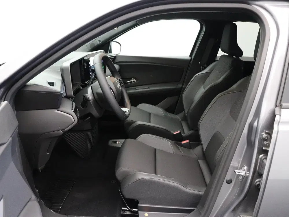 Nissan Micra 40 kWh AKARI 120pk uit 2026, foto 3