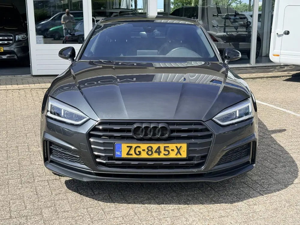 Audi A5 2.0 TFSI MHEV Sport S-line Edition uit 2019, foto 2