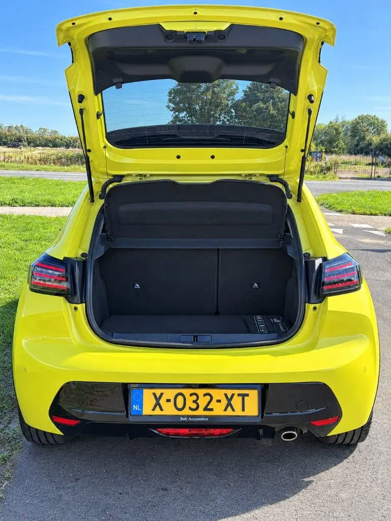 Peugeot 208 1.2 Puretech 100pk 2024 GT uit 2024, foto 10