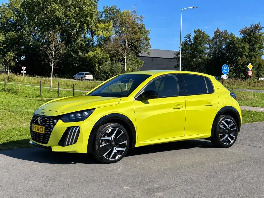 Peugeot 208 1.2 Puretech 100pk 2024 GT uit 2024, foto 9
