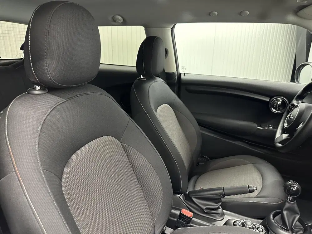 Mini Cooper 1.5 Cooper Business Edition NAVI CARPLAY C uit 2022, foto 13