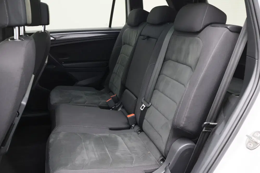 Volkswagen Tiguan Allspace 1.5 TSI DSG Highline Business R-L uit 2021, foto 15