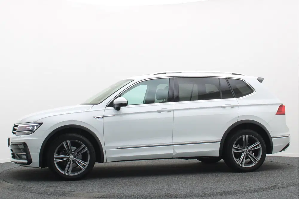 Volkswagen Tiguan Allspace 1.5 TSI DSG Highline Business R-L uit 2021, foto 7