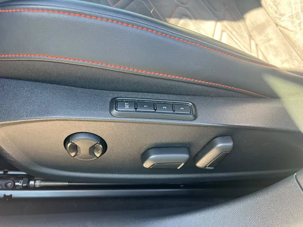 SEAT Leon 1.4 TSI eHybrid PHEV FR SOH 90% virtual co uit 2021, foto 13
