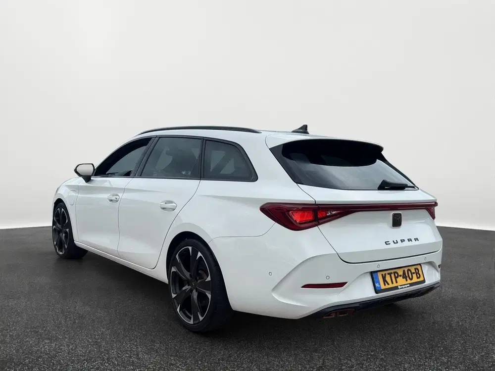 Cupra Leon 1.4 e-Hybrid VZ Business 245PK uit 2022, foto 2