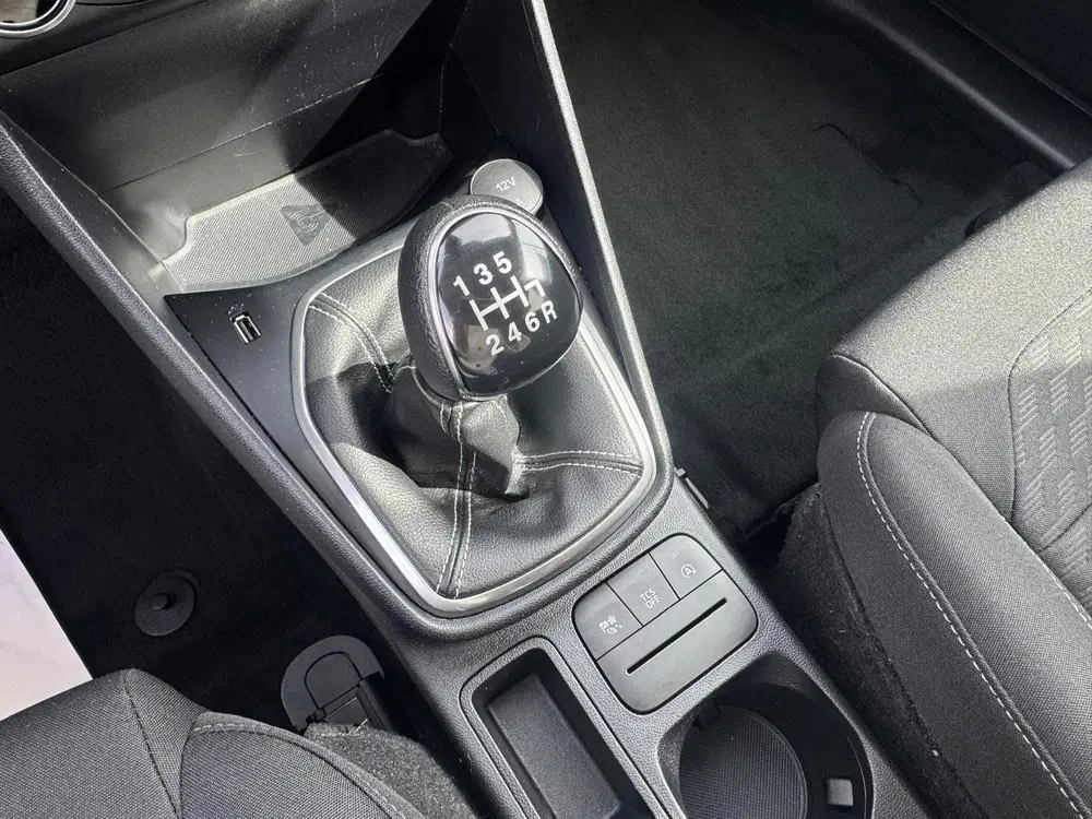 Ford Fiesta 1.0 EcoBoost Titanium uit 2022, foto 15