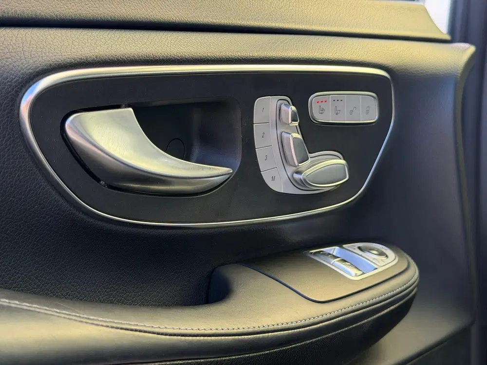Mercedes-Benz V-Klasse 250d Lang Exclusive Edition uit 2019, foto 15