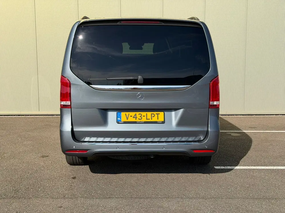 Mercedes-Benz V-Klasse 250d Lang Exclusive Edition uit 2019, foto 6
