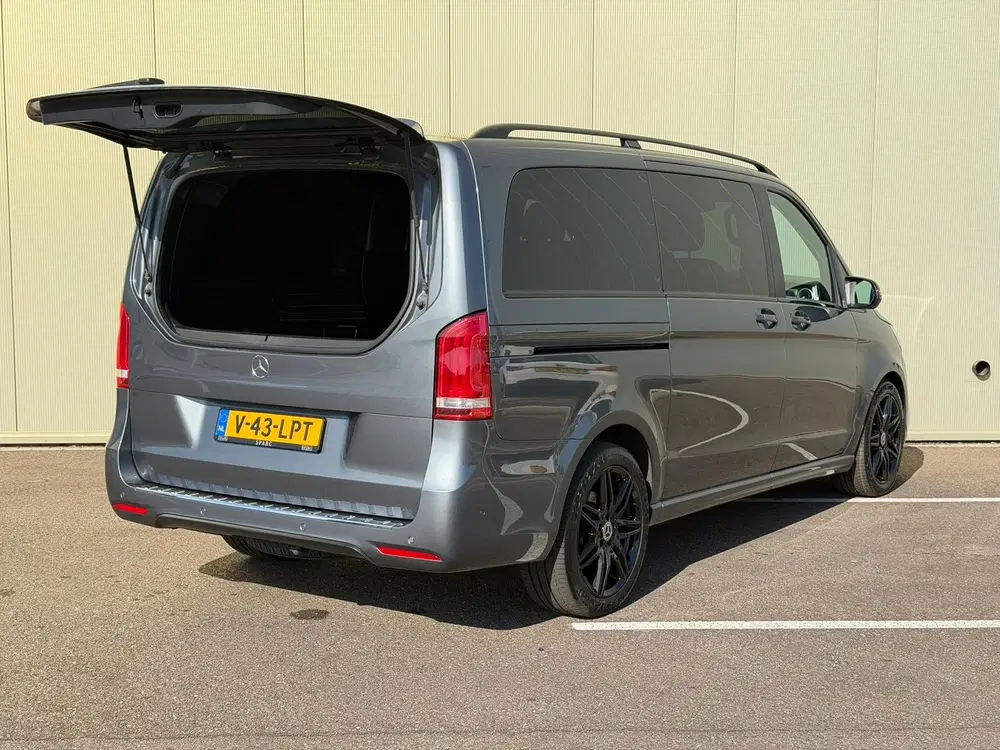 Mercedes-Benz V-Klasse 250d Lang Exclusive Edition uit 2019, foto 9