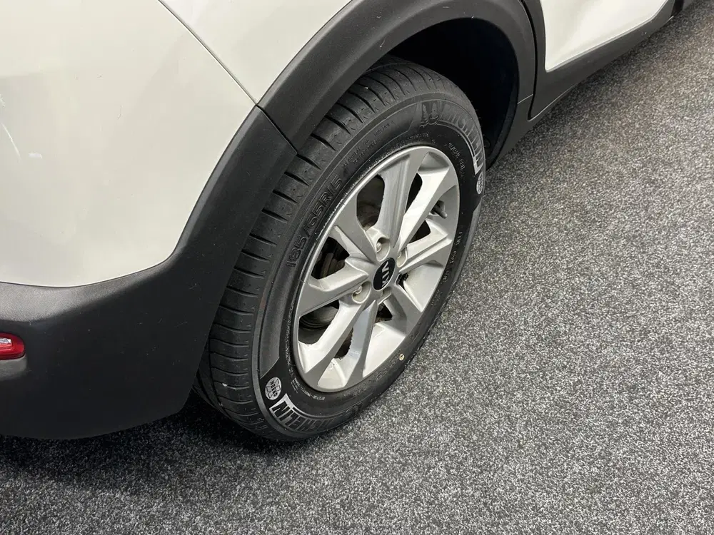 Kia Stonic 1.0 T-GDi MHEV DynamicLine CAMERA CARPLAY uit 2021, foto 12