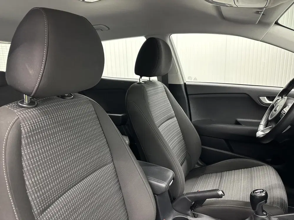 Kia Stonic 1.0 T-GDi MHEV DynamicLine CAMERA CARPLAY uit 2021, foto 14