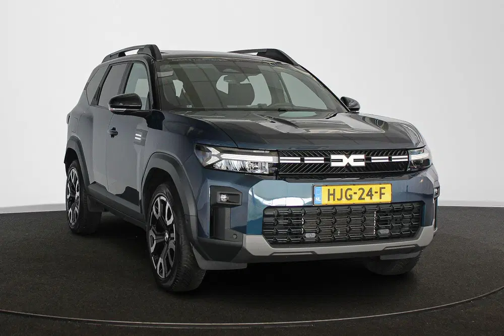 Dacia Bigster 1.8 Hybrid 155 Journey Panoramadak Stuur-S uit 2025, foto 2