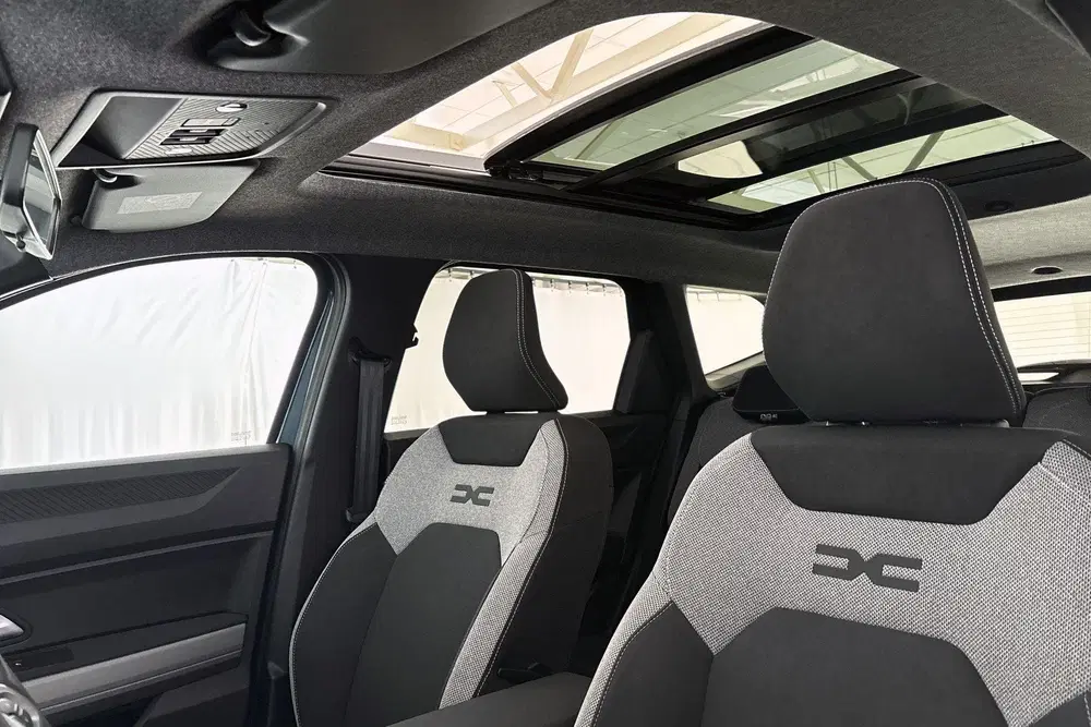 Dacia Bigster 1.8 Hybrid 155 Journey Panoramadak Stuur-S uit 2025, foto 8