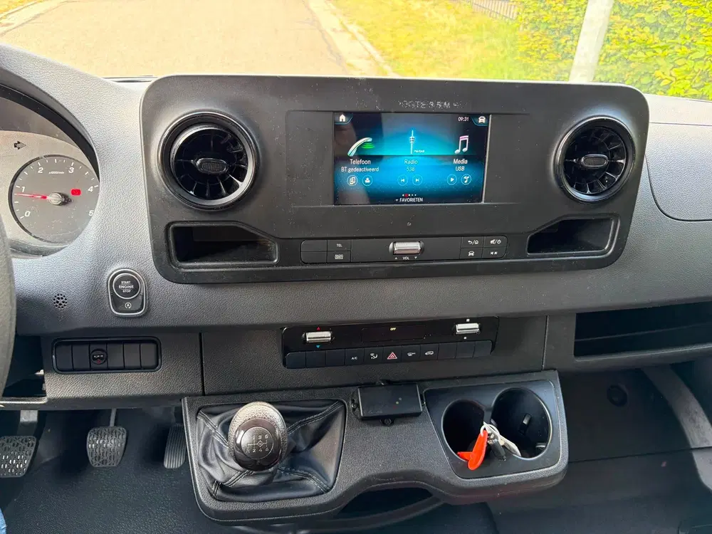 Mercedes-Benz Sprinter 317 cdi uit 2023, foto 13
