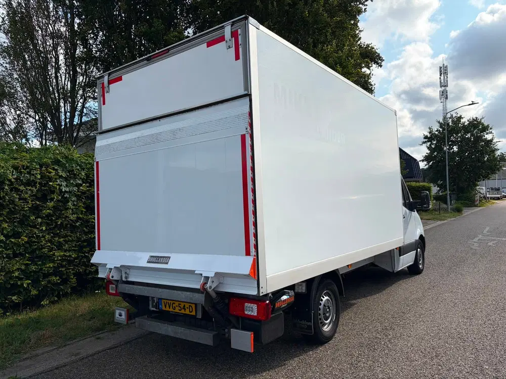 Mercedes-Benz Sprinter 317 cdi uit 2023, foto 6