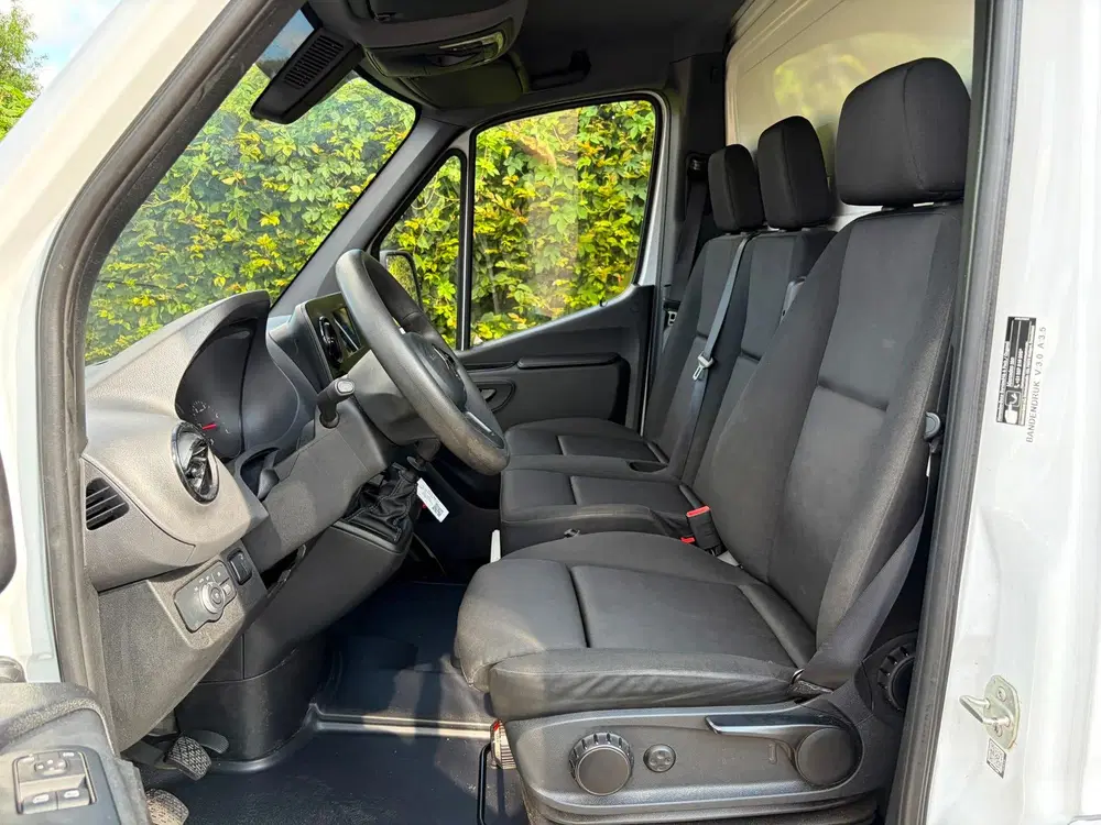 Mercedes-Benz Sprinter 317 cdi uit 2023, foto 8