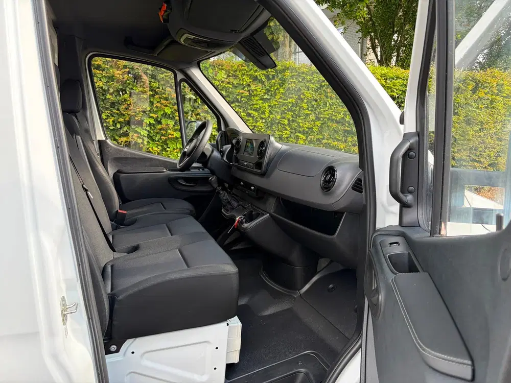Mercedes-Benz Sprinter 317 cdi uit 2023, foto 9