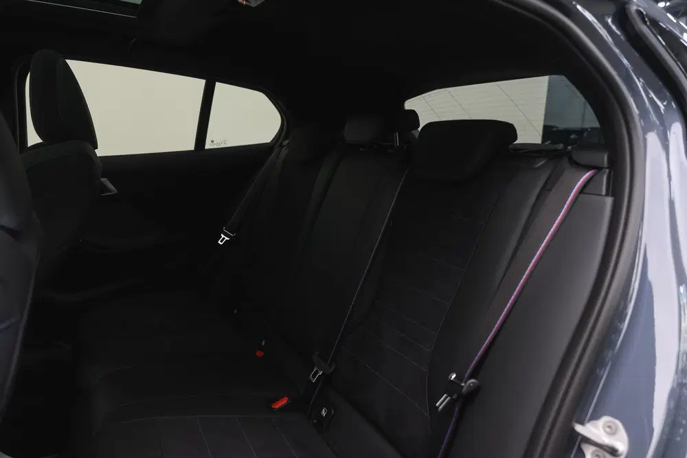 BMW 1-serie 120 M Sport Automaat uit 2026, foto 11