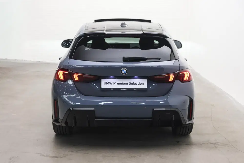 BMW 1-serie 120 M Sport Automaat uit 2026, foto 7
