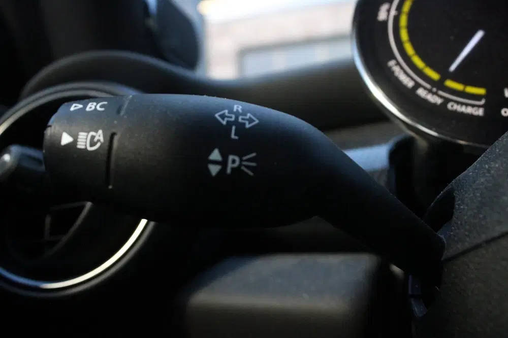 Mini Electric Charged uit 2019, foto 10