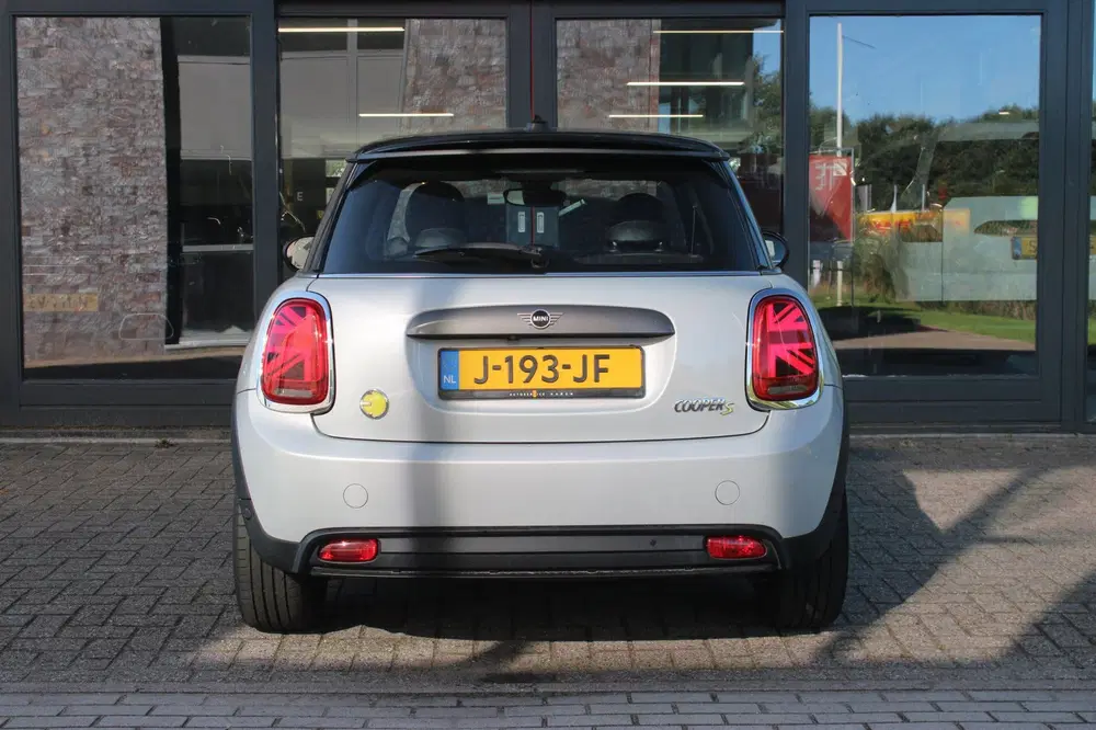 Mini Electric Charged uit 2019, foto 14