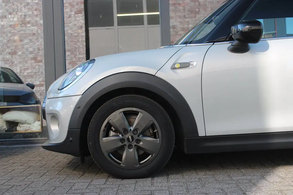 Mini Electric Charged uit 2019, foto 5