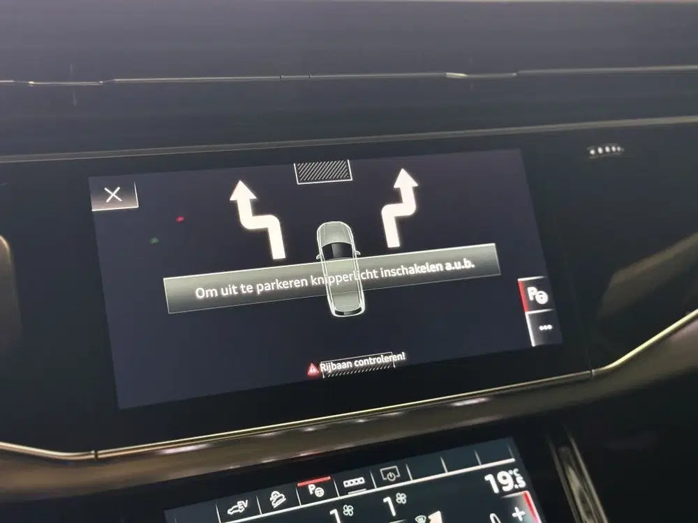 Audi Q7 55 TFSI e Quattro uit 2021, foto 10