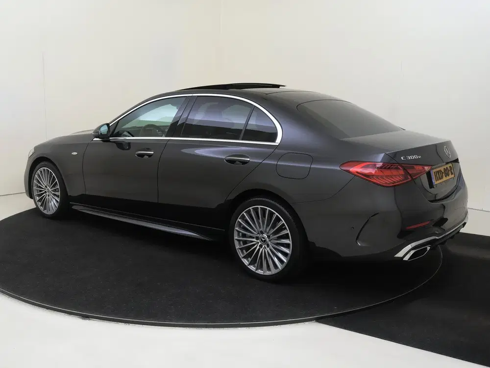 Mercedes-Benz C-Klasse 300 e Business Solution AMG Panoramad uit 2025, foto 3