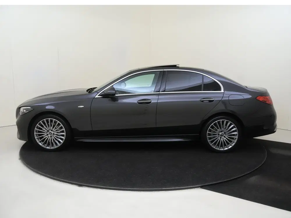 Mercedes-Benz C-Klasse 300 e Business Solution AMG Panoramad uit 2025, foto 8