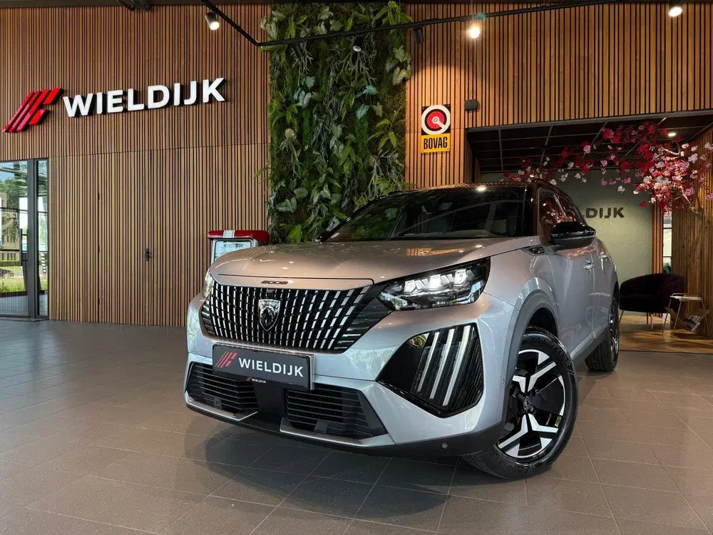 Peugeot 2008 1.2 PureTech 130 GT 360 camera uit 2024, foto 2