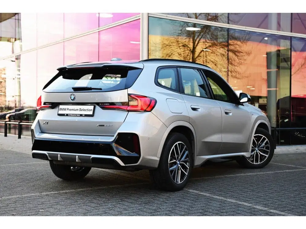 BMW X1 xDrive25e M Sport Automaat uit 2023, foto 8