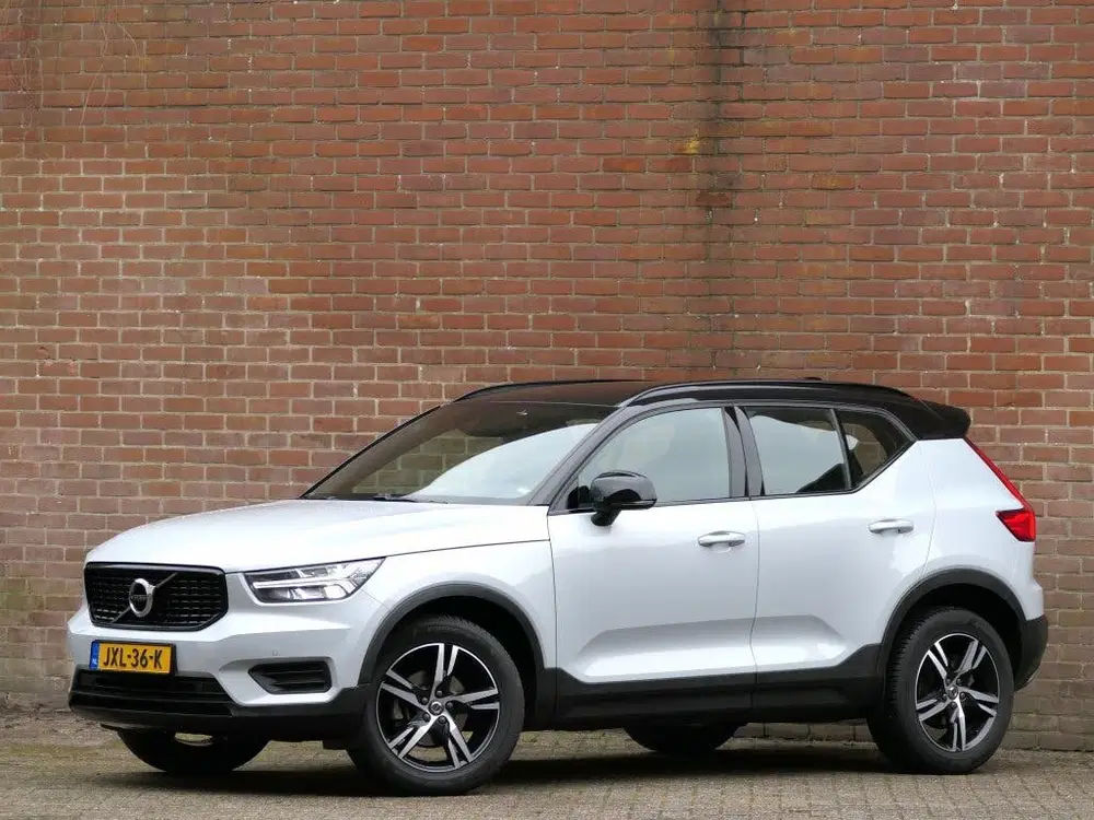 Volvo XC40 T3 AUT R-Design 12 MND garantie Camera uit 2019