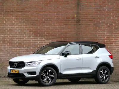 Volvo XC40 T3 AUT R-Design 12 MND garantie Camera uit 2019